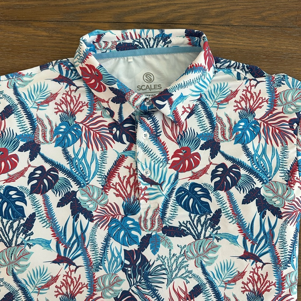 Scales Ocean Print Short Sleeve Polo‎ Shirt Size L Gently Worn